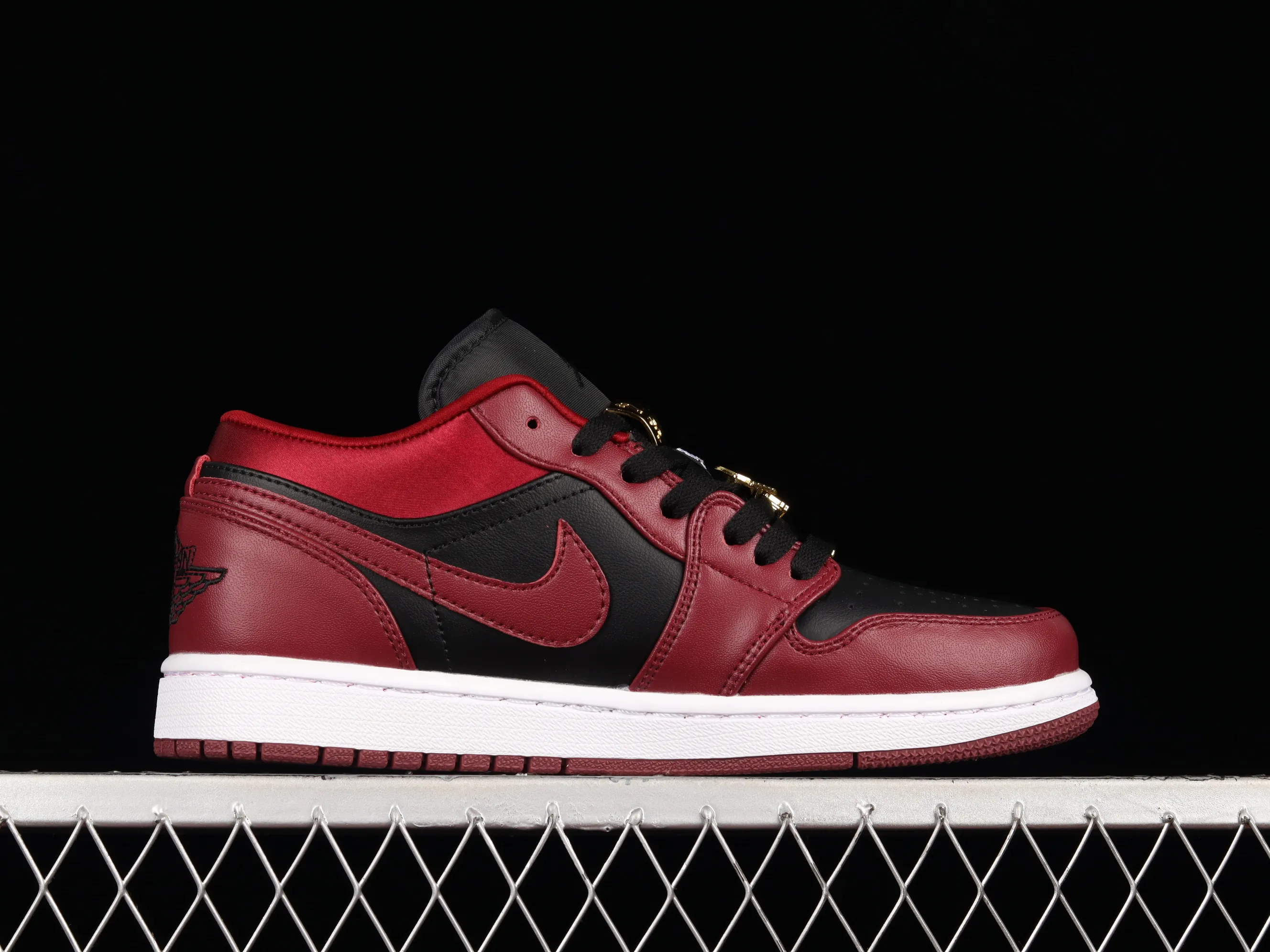 All categories Air Jordan Jordan series basketball shoes Air Jordan 1 Low Air Jordan 1 Low AJ1 Joe 1 black wine red metal flying wings DB6491-600